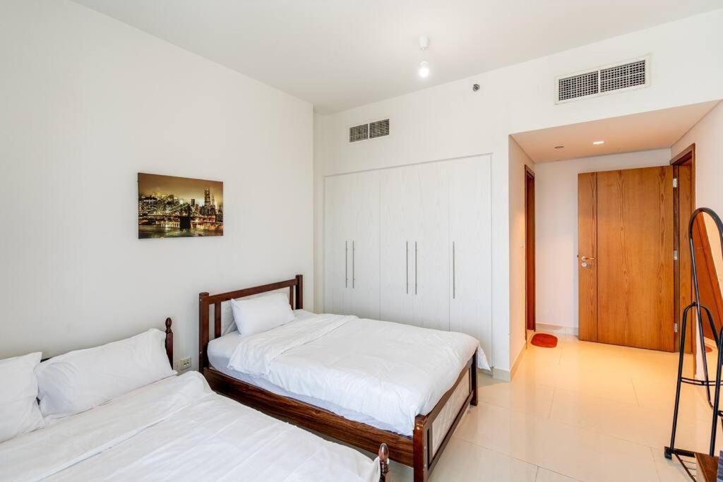 2 Bedrooms In Al Reem Island Near Cleveland Clinic Apartment Abu Dhabi
